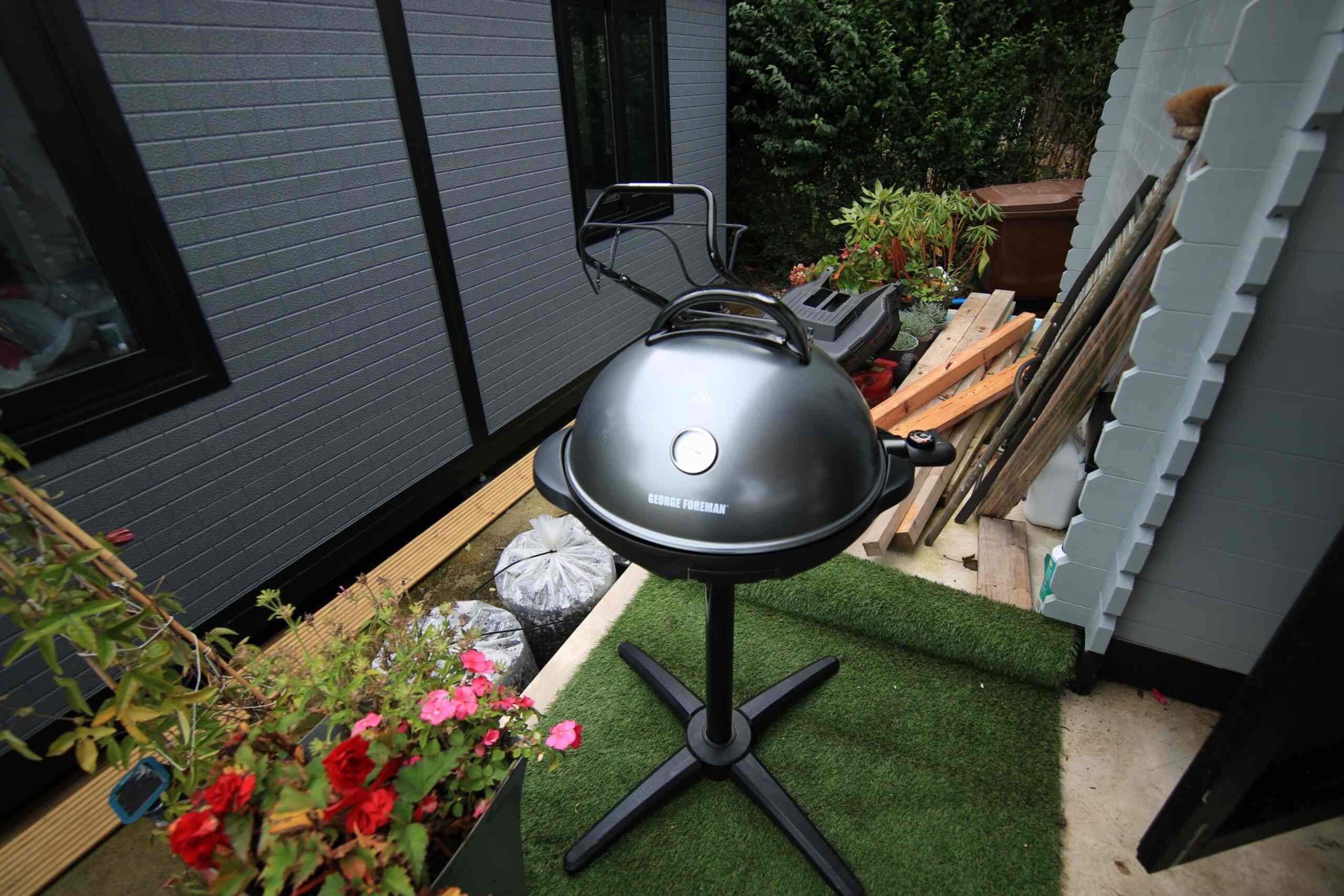 George Foreman Electric BBQ